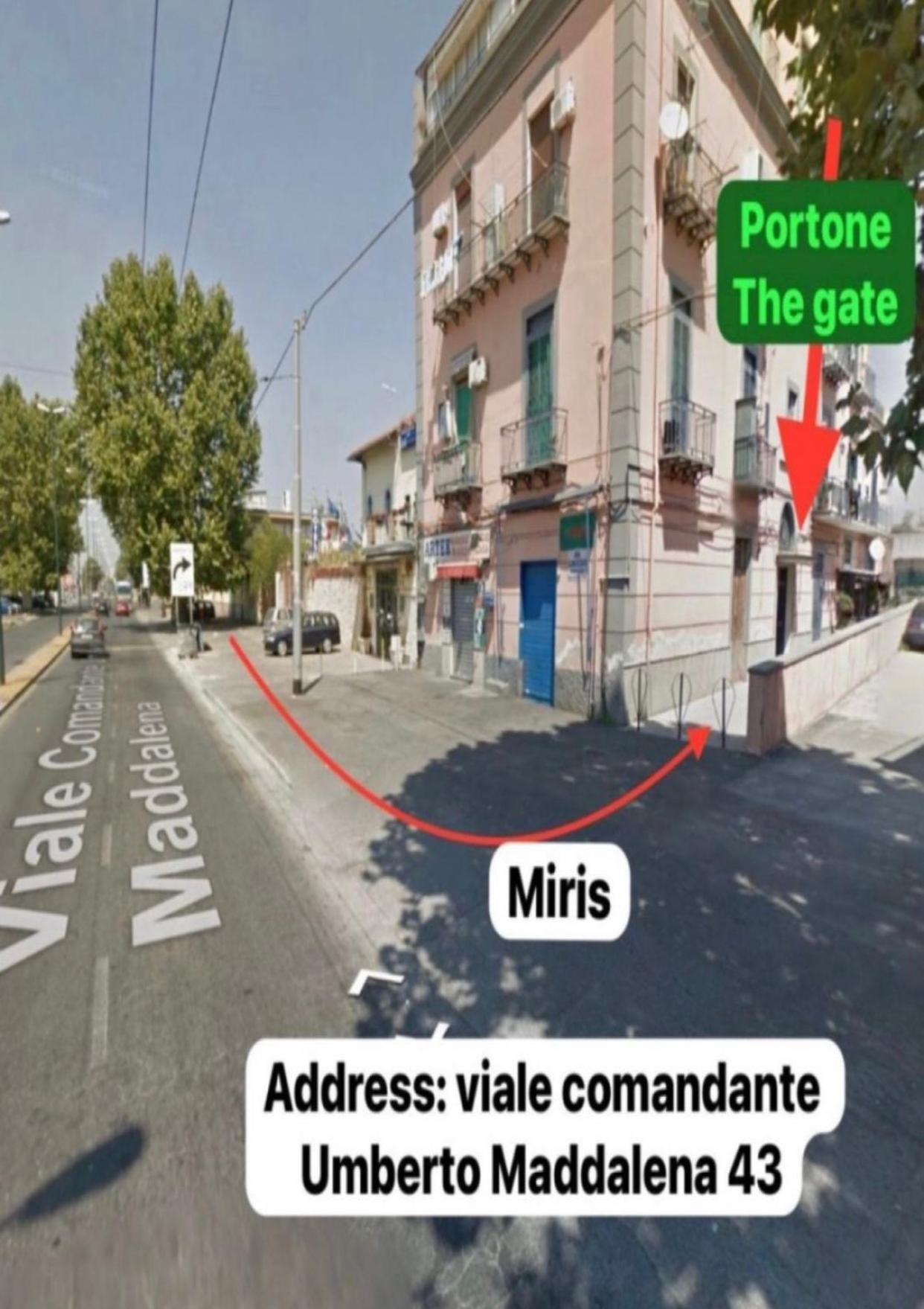 Miris Home Fast And Comfortable With Self Check In 8 Minutes Walk Near Naples Airport Екстериор снимка