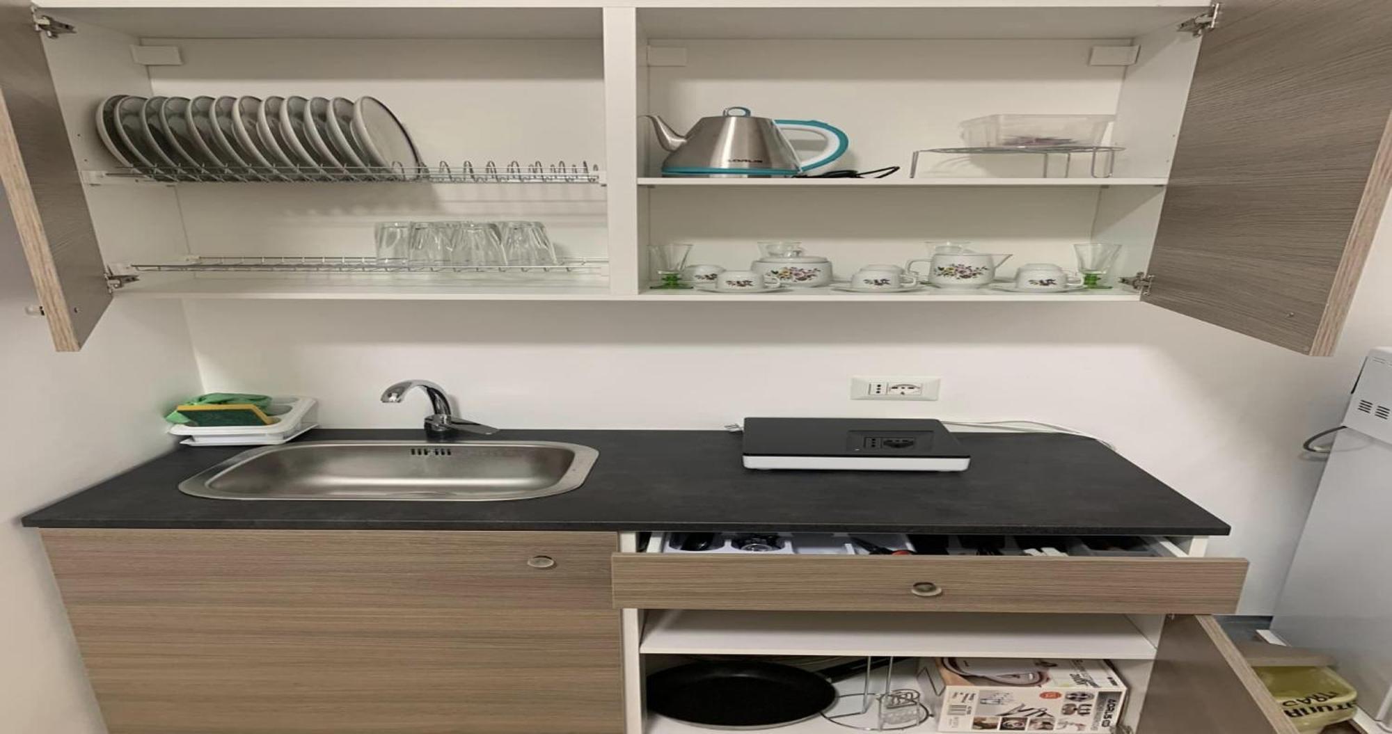 Miris Home Fast And Comfortable With Self Check In 8 Minutes Walk Near Naples Airport Екстериор снимка